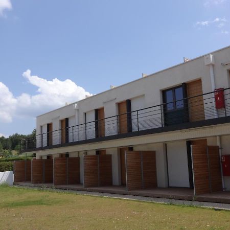 Aparthotel Les Jardins D'Athena Éguilles Exterior foto