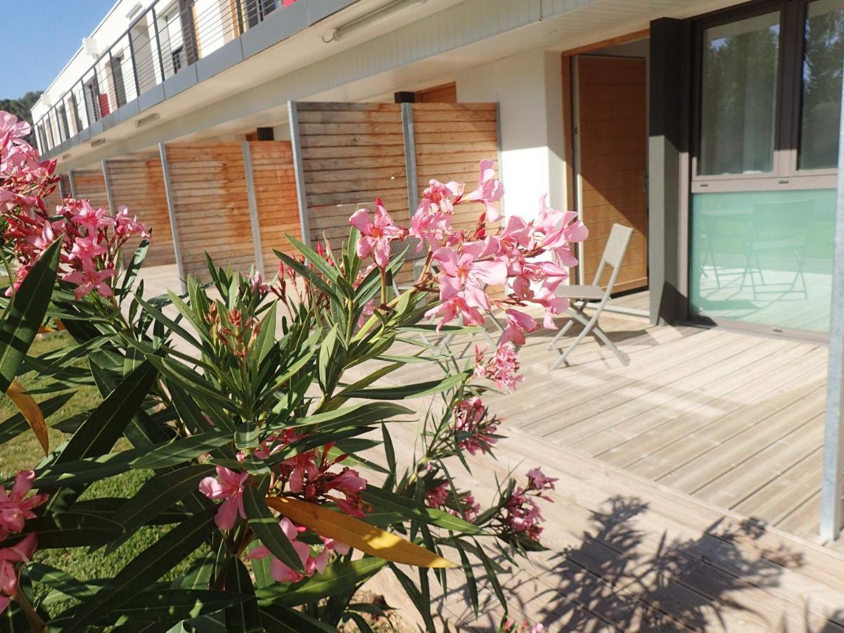 Aparthotel Les Jardins D'Athena Éguilles Exterior foto